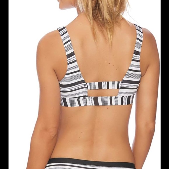 Large black and white lightly padded swim top - Picture 9 of 9